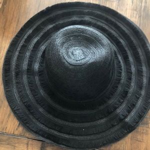 Stella & Dot black sun hat